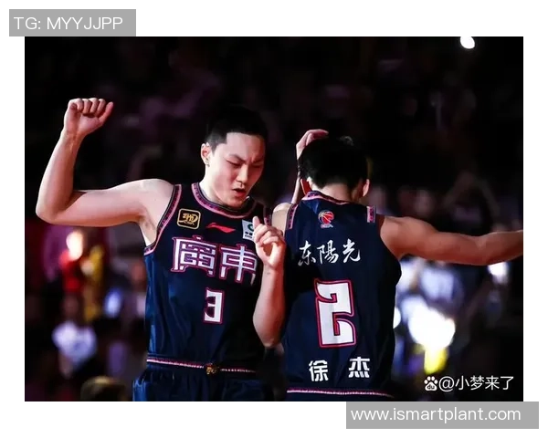 广东宏远挑战劲敌,力争季后赛突破,关键对决一触即发 广东宏远挑战劲敌,力争季后赛突破,关键对决一触即发